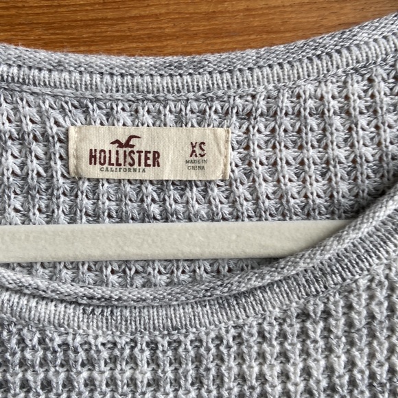 Hollister XS sweater - Picture 3 of 4